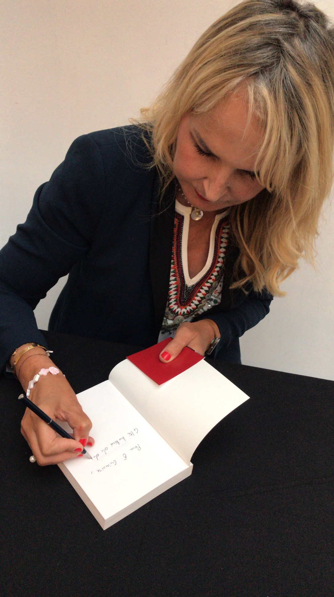 8CF0BE7E-042F-4CF6-B821-B745604ADE5D